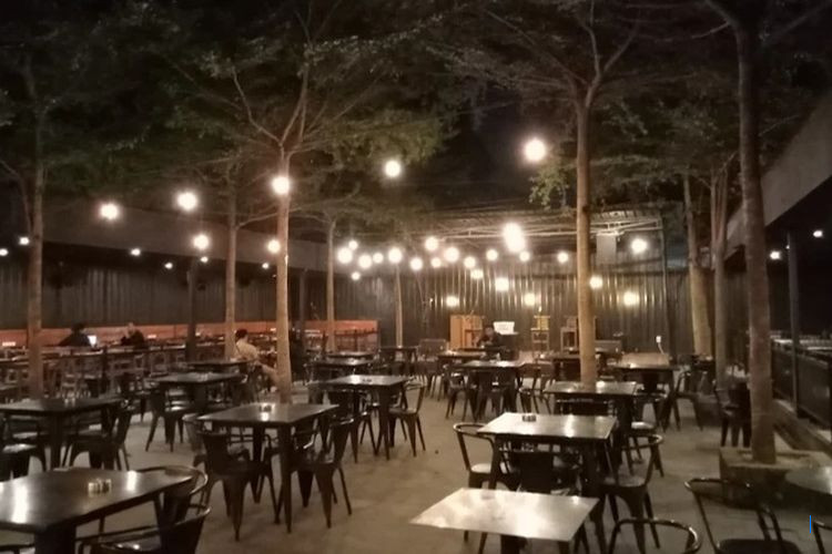 5 Tempat Kedai & Kafe 24 Jam Terbaik di Kediri yang Harus Dikunjungi