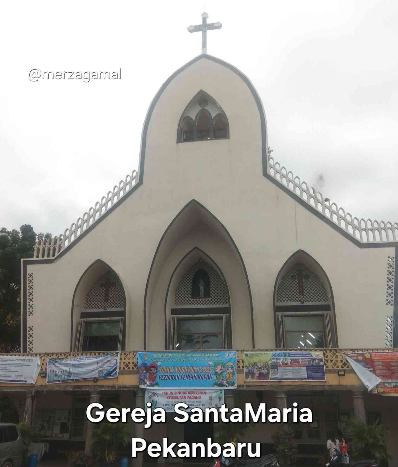 Jejak Sejarah Gereja Katolik: Langkah Pastor Payakumbuh di Pekanbaru