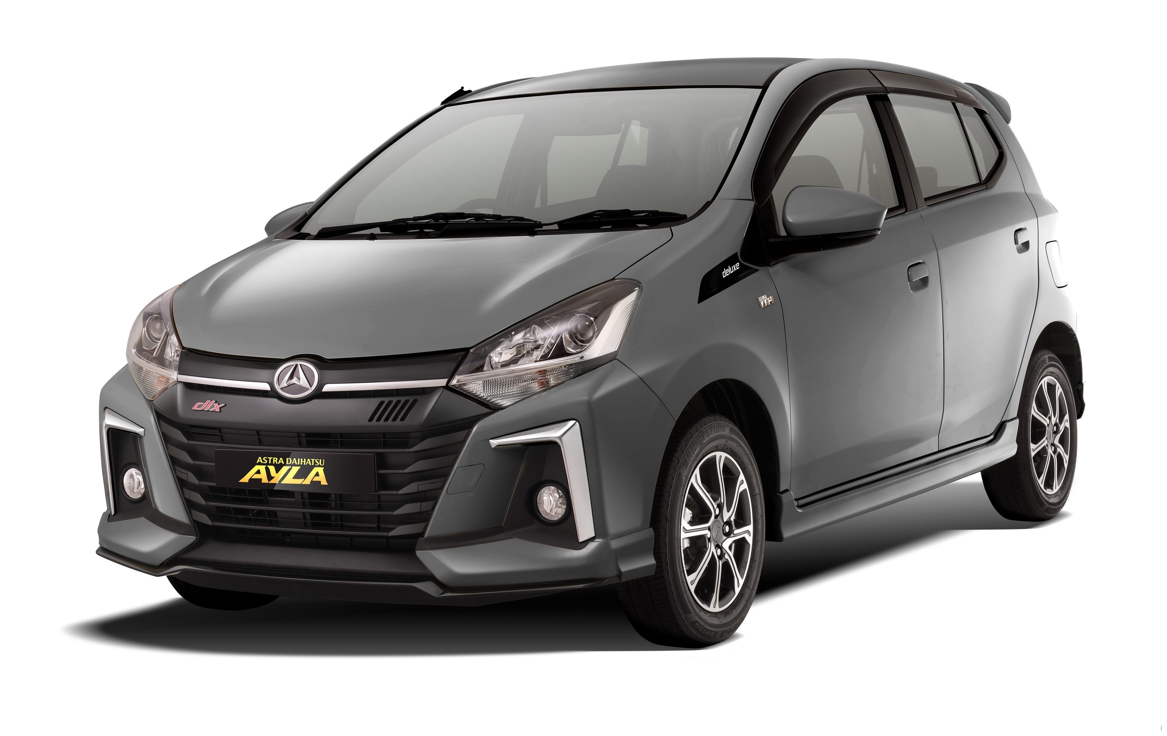 Mobil Lexus Tertimpa Pohon Tumbang, Pengemudi Meninggal Dunia