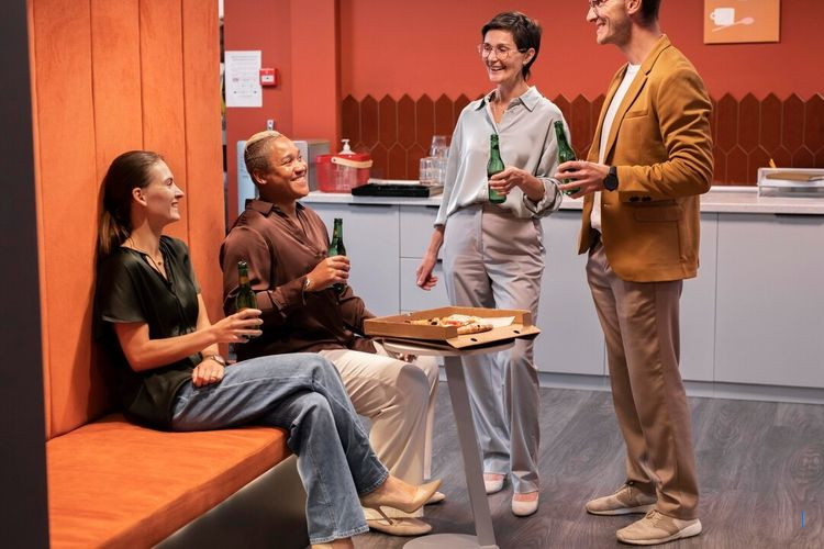 8 Kebiasaan Tak Terduga yang Membuat Anda Terlihat Sombong