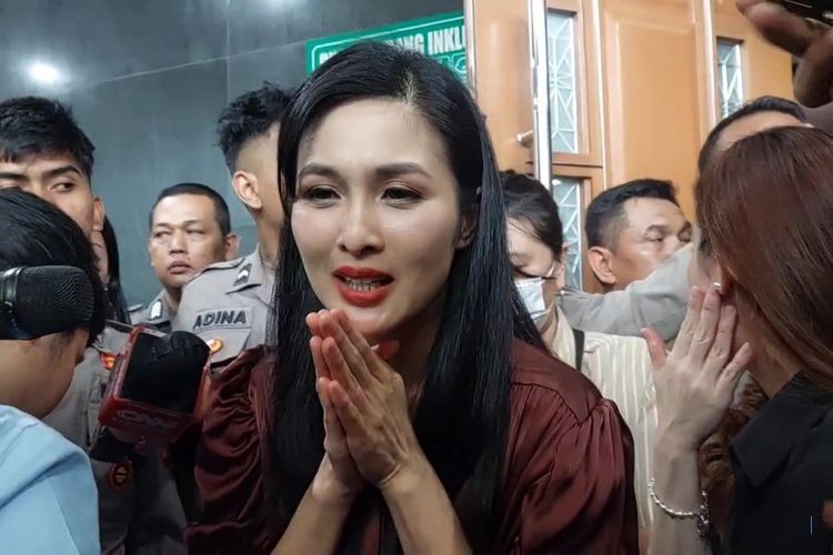 Sidang Aset Sandra Dewi: Aliran Dana Rp13 Miliar hingga Rekening Asisten