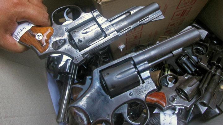 Jaksa Sita Senjata Milik Terdakwa Korupsi Bank Jatim