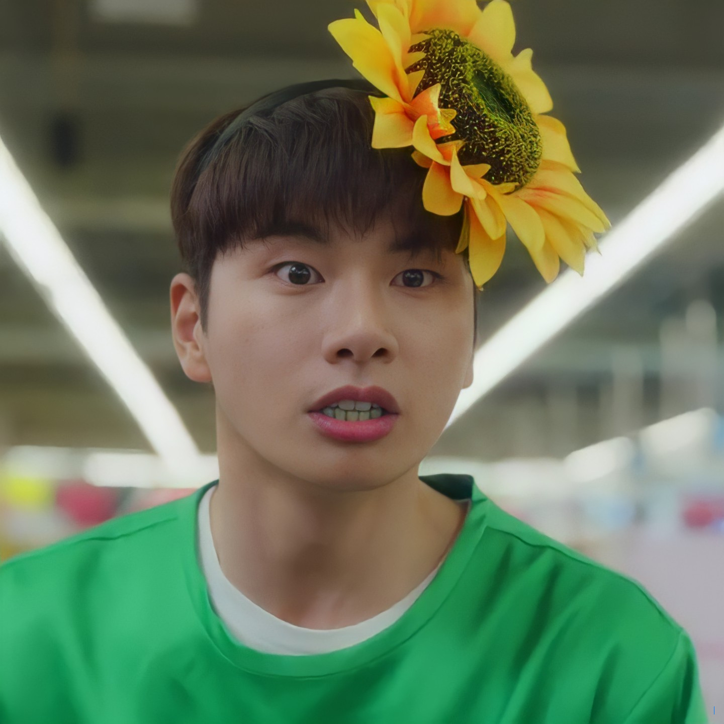 Lee Yi Kyung Umumkan Pergi Sementara Setelah Selesaikan Kontroversi