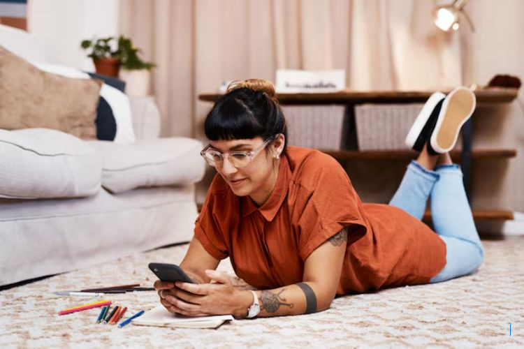 Orang yang Langsung Komentar di YouTube Biasanya Punya 9 Sifat Ini, Kata Psikologi