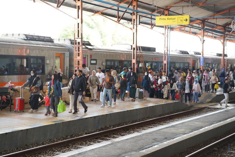 Libur Nataru 2025/2026: Jutaan Diskon Tiket Transportasi
