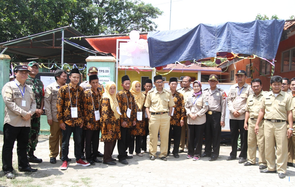 Bupati Brebes Pantau Proyek Jembatan Pamulihan, Pastikan Tepat Waktu