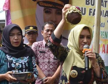 Bupati Rio Pantau SD Rusak, Janjikan Perbaikan Tahun Ini via PAPBD
