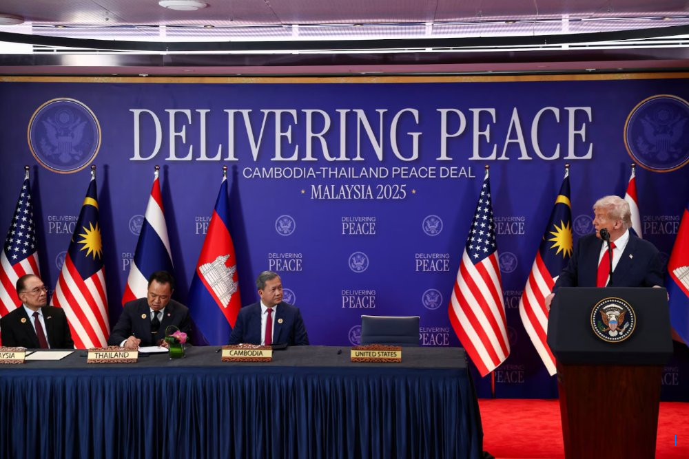 Trump Tandatangani Perjanjian Dagang dan Mineral Kunci dengan Anggota ASEAN