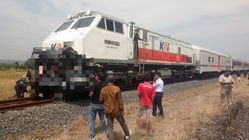 Kecelakaan Kereta dan Mobil di Astanajapura, Satu Orang Tewas
