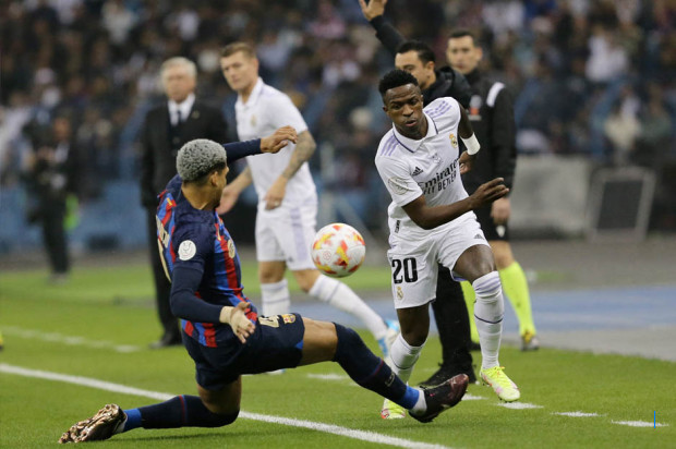 Skor 2-1 Madrid Ungguli Barcelona di Babak Pertama