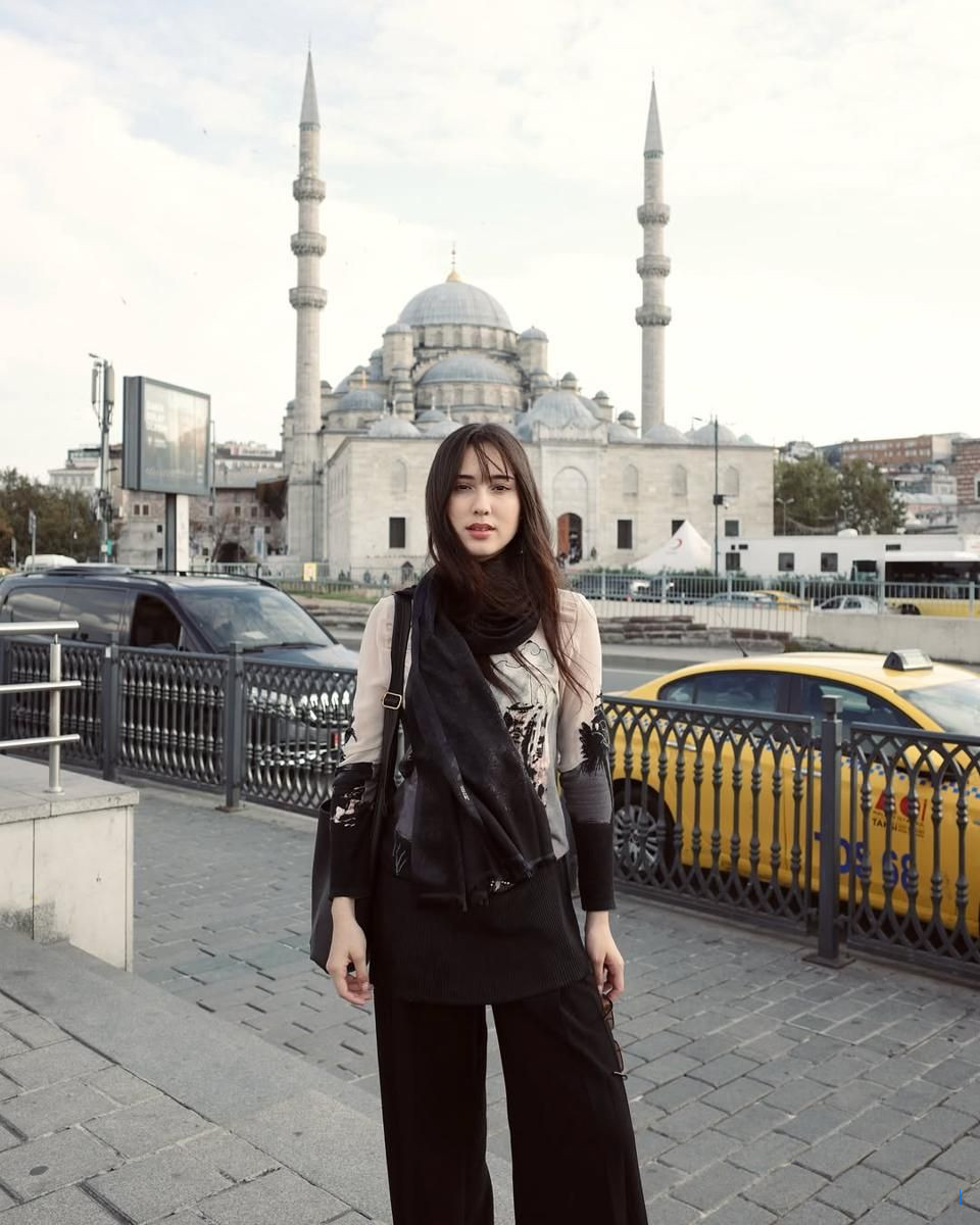 10 Foto Yasmin Napper di Hagia Sophia, Turki