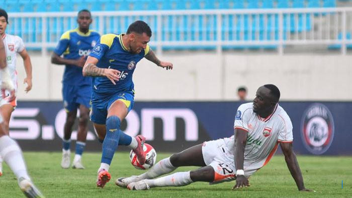Arema FC Kalah 1-3 dari Borneo FC, Marcos Santos Jadi Tumbal Gol Cepat dan Wasit