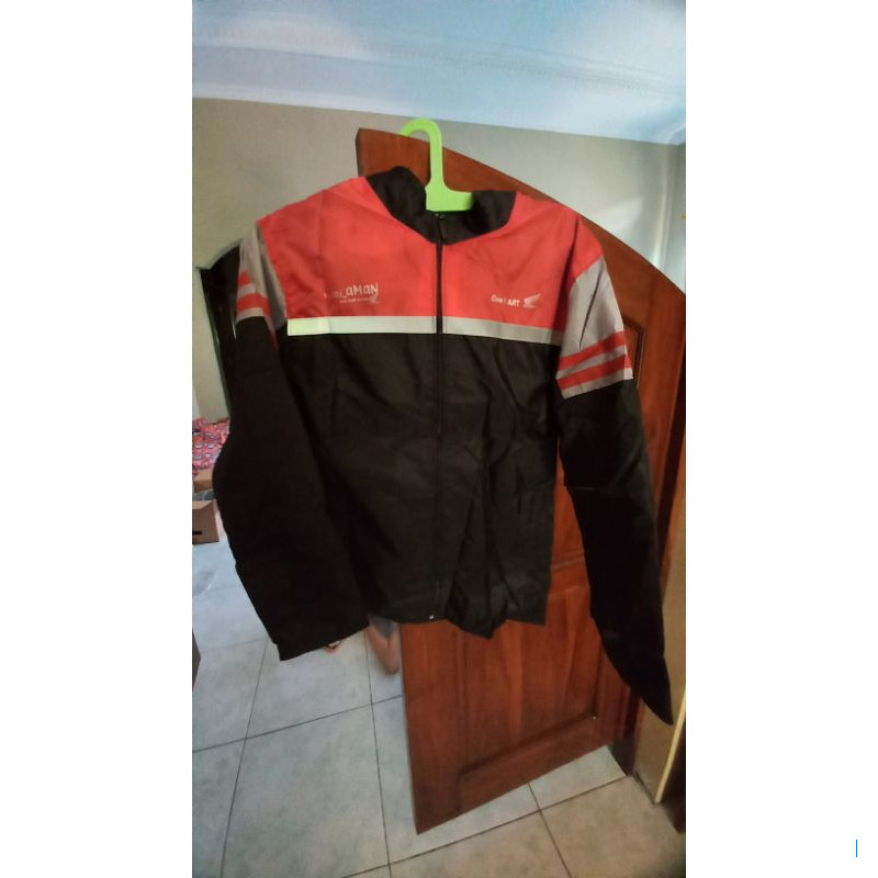 Jaket CBR Titanium: Identitas Baru bagi Rider Honda Astra!