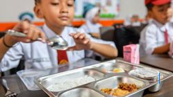 Program Makan Bergizi Gratis Didanai Rp 335 Triliun di APBN 2026