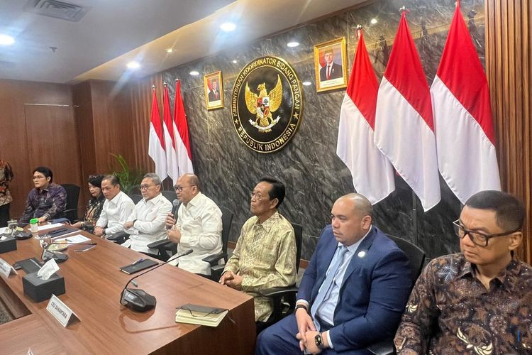 Zulhas: Jakarta Darurat Sampah, Mikroplastik Masuk Tanah