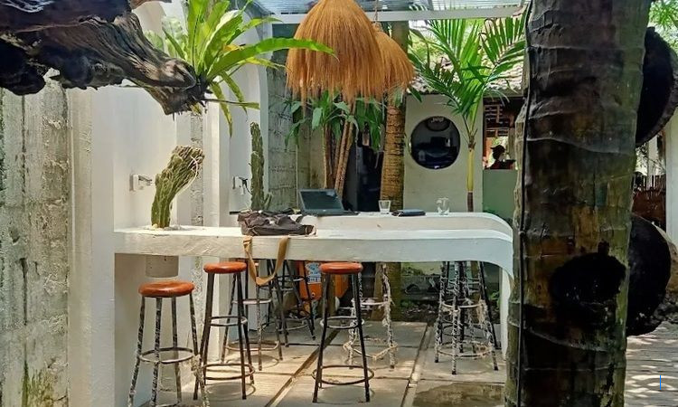 Kafe Estetik dan Nyaman di Kediri, Tempat Nongkrong Asik Bersama Teman