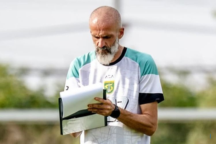 Eduardo Perez Minta Persebaya Surabaya Tampil Seperti Green Force!