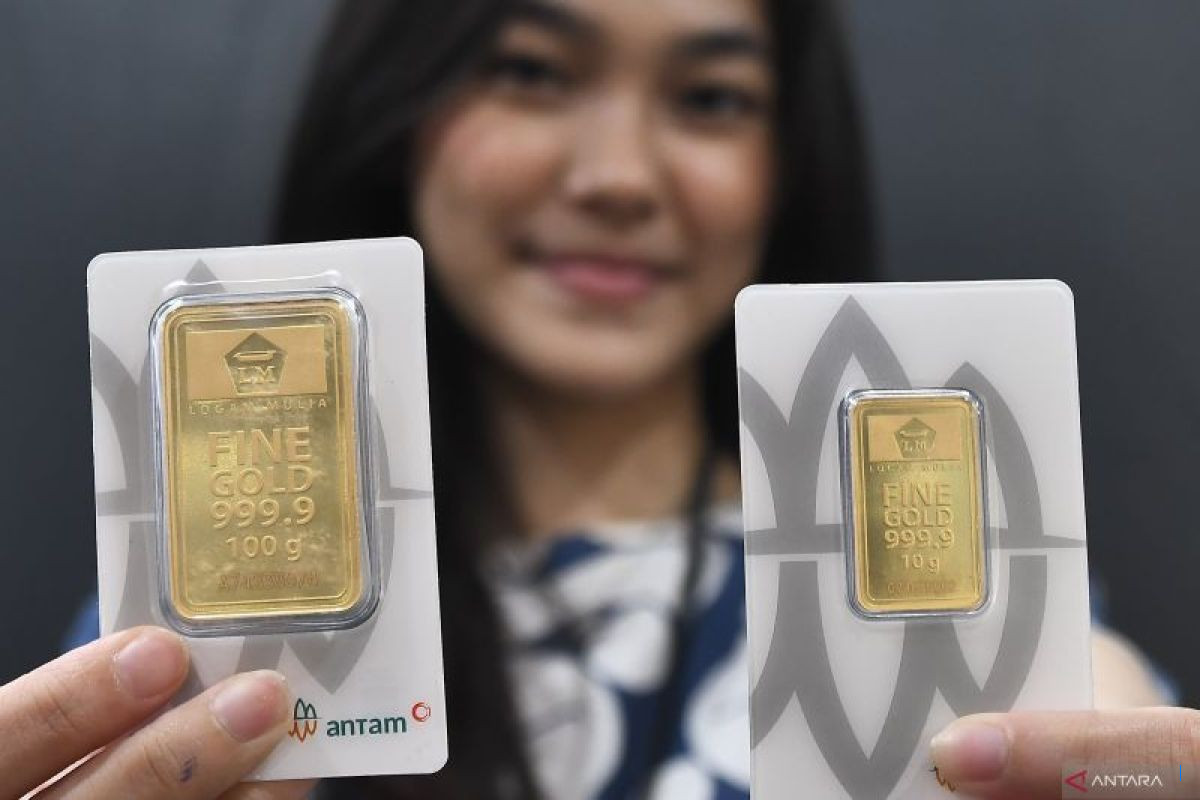Harga Emas Antam Hari Ini Tetap di Rp2.350.000 per Gram, Lihat Detailnya di Sini