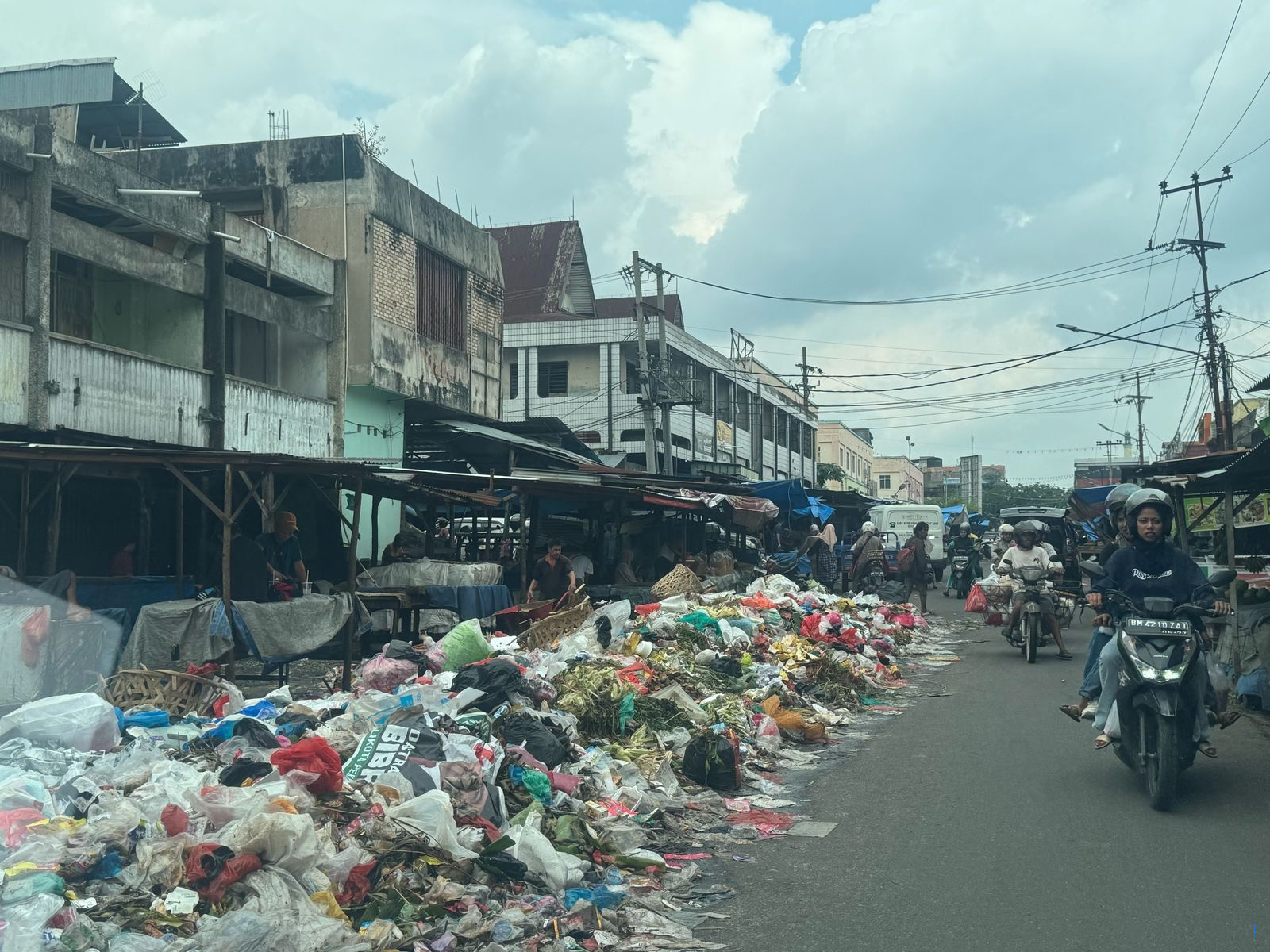 Catat, Pembakar Sampah di Jakarta Akan Viral
