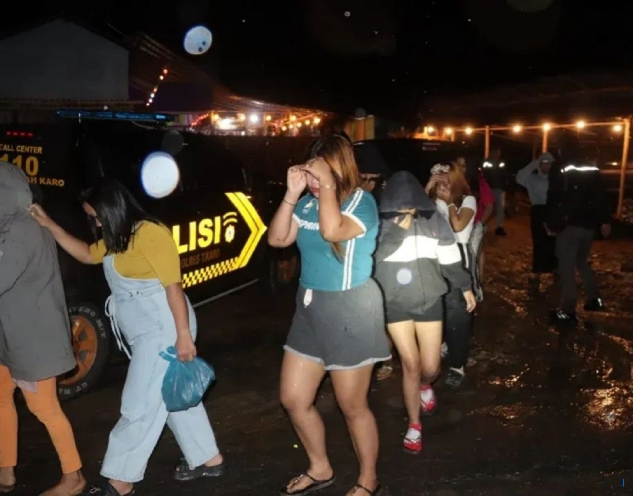 Polisi Tangkap 23 Orang di Cafe Terlarang