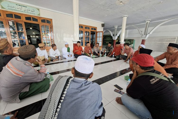 Pesan Presiden Prabowo, Bupati Situbondo Selesaikan Konflik Warga